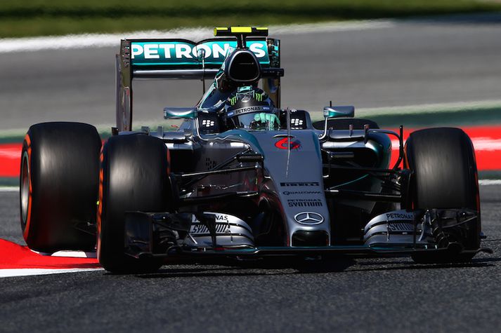 Nico Rosberg var töluvert betri en Lewis Hamilton í dag og átti ráspól skilið.