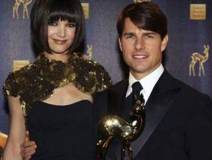 Undirbúningstímabilið hafið Katie Holmes og Tom Cruise eru byrjuð að undirbúa sig fyrir getnað hjá Vísindakirkjunni.Nordicphotos/Getty