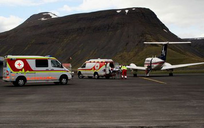 Maðurinn er fluttur með sjúkraflugi til Reykjavíkur. Myndin tengist fréttinni ekki beint.