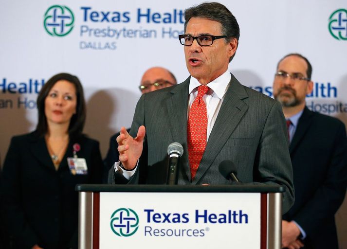 Rick Perry, ríkisstjóri í Texas, fór yfir málið með fjölmiðlum í dag.