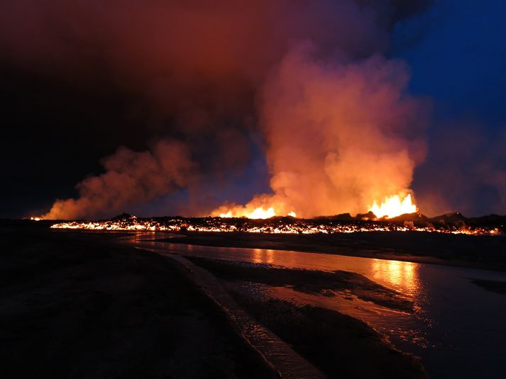 Frá gosstöðvunum í nótt.