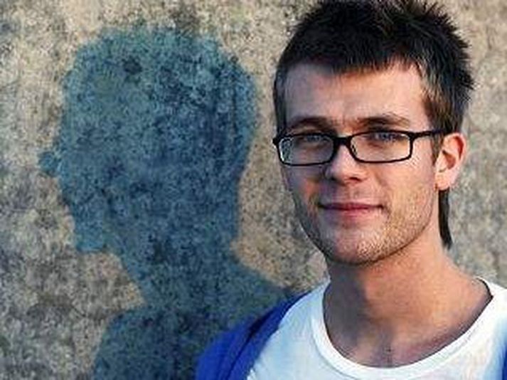 Albert Hauksson fer með hlutverk Harry Potter í uppfærslu Menntaskólans við Sund, en hann útsetur einnig alla tónlistina í sýningunni.
