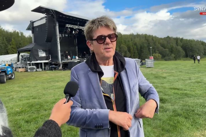 Jakob Frímann aðalskipuleggjandi tónleikanna segir að allt sé að verða klárt fyrir tónlistarhátíðina á morgun.