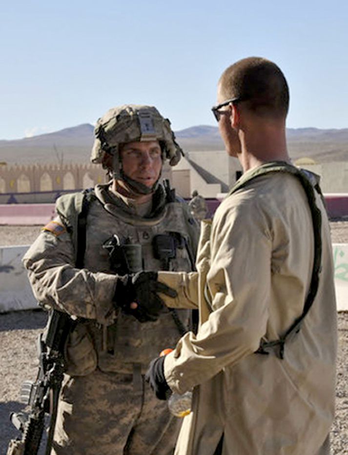 Robert Bales bíður lífstíðarvist í fangelsi eftir að hafa játað að hafa drepið sextán óbreytta Afgana í fyrra.