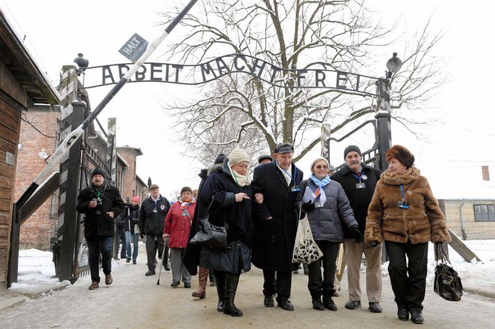 Frá Auschwitz.
