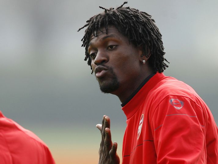 Arsenal hefur samþykkt 25 milljón punda tilboð City í Emmanuel Adebayor