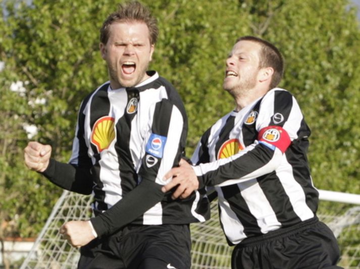 Guðmundur Benediktsson fagnar hér marki með KR í sumar.