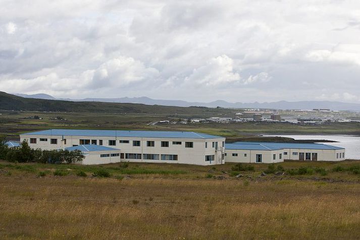 Kostnaður við að breyta hjúkrunarheimilinu á Víðinesi í fangelsi er svipaður og við það að byggja nýtt.
