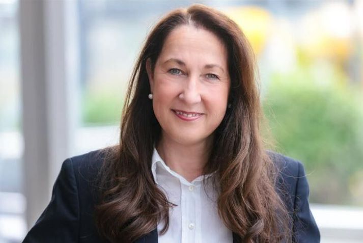 Iris Stalzervar í framboði fyrir Jafnaðarmannaflokkinn (SPD) í síðustu kosningum. 