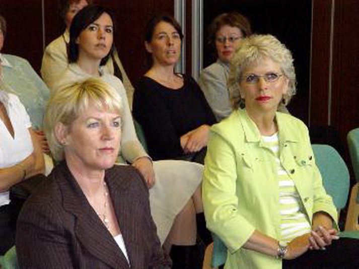 Herdís Sæmundardóttir er til vinstri á þessari mynd.