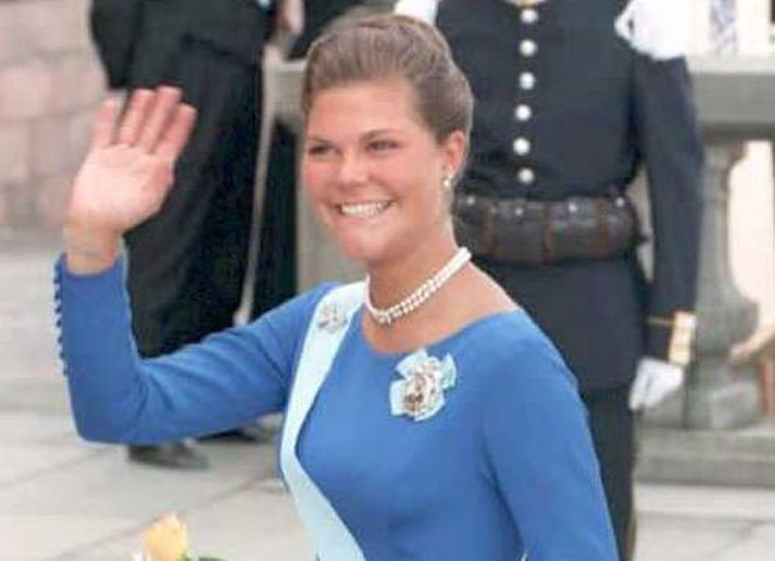 Viktoría krónprinsessa ól stúlkubarn í gær.