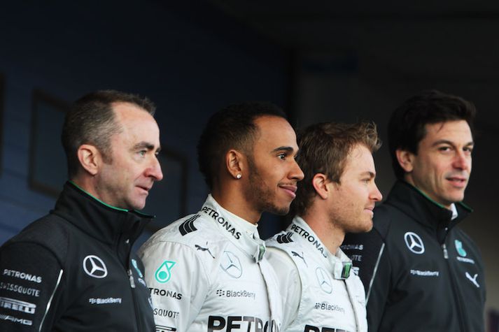 Aðal mennirnir hjá Mercedes, Paddy Lowe, Lewis Hamilton, Nico Rosberg og Toto Wolff, keppnisstjóri.