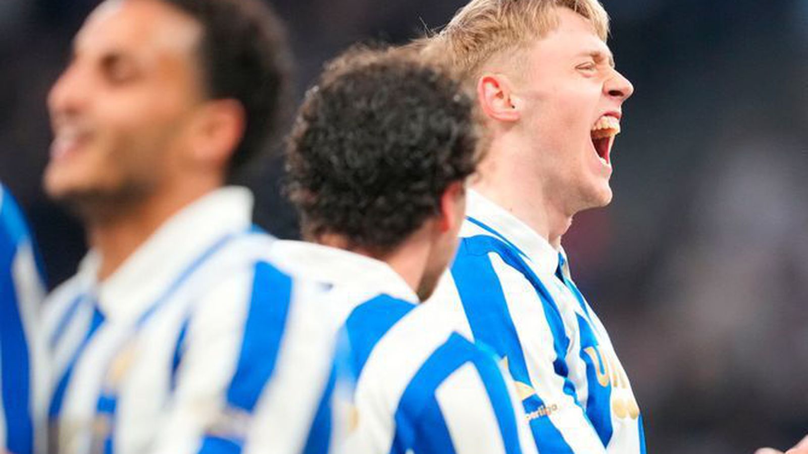 Viktor Bjarki skoraði með hæl­spyrnu