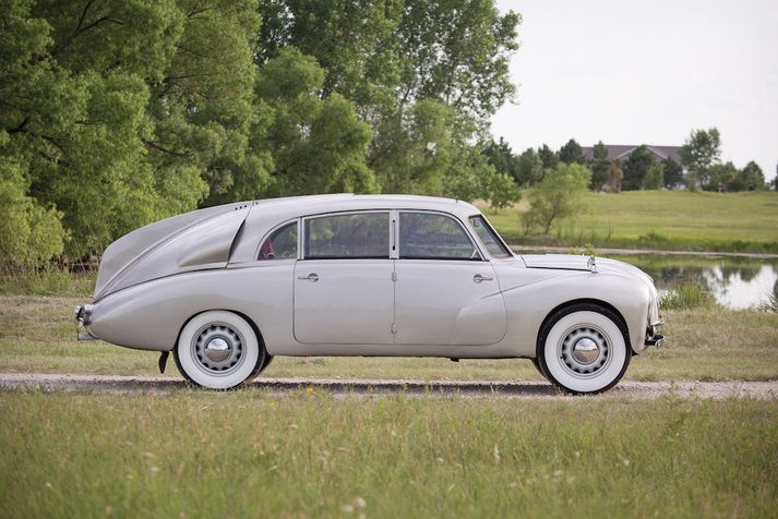 Tatra T87 var bíllinn sem Hitler valdi umfram Porsche bíla.