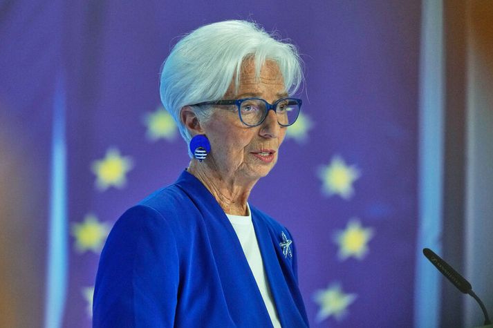 Christine Lagarde, seðlabankastjóri Seðlabanka Evróðu, ávarpar fjölmiðla á blaðamannafundi í Frankfurt í Þýskalandi.