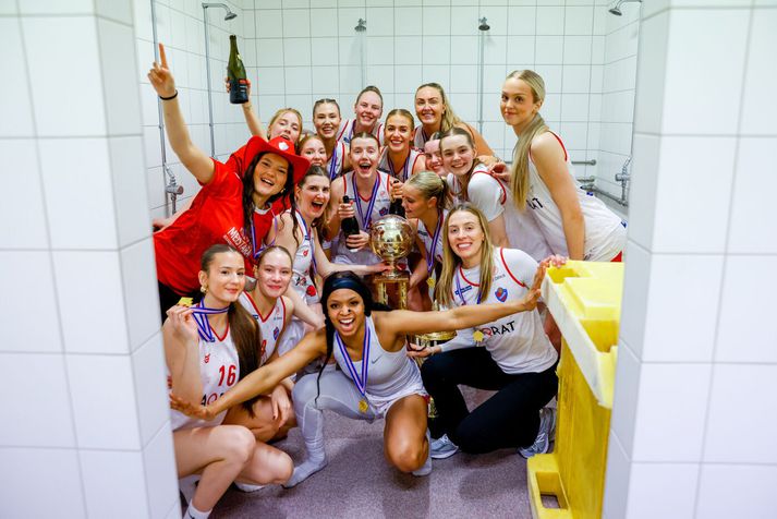 Íslandsmeistarar Hauka eiga sviðið á Sýn Sport Ísland í kvöld.