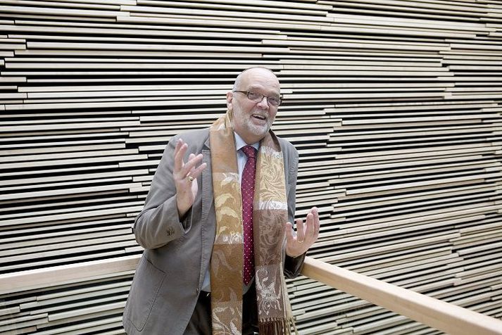 „Þáttastjórnandinn á erfitt með að slíta sig frá Austurlandi,“ segir í bréfi Gísla Sigurgeirssonar til Fljótsdalshéraðs.