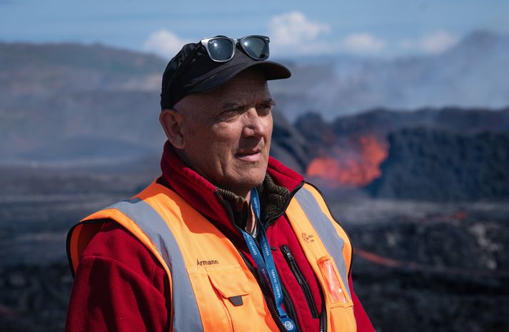 Ármann segir að erfitt hefði verið að finna fólkið sem stóð undir gígnum ef hann hefði hrunið ofan á það.