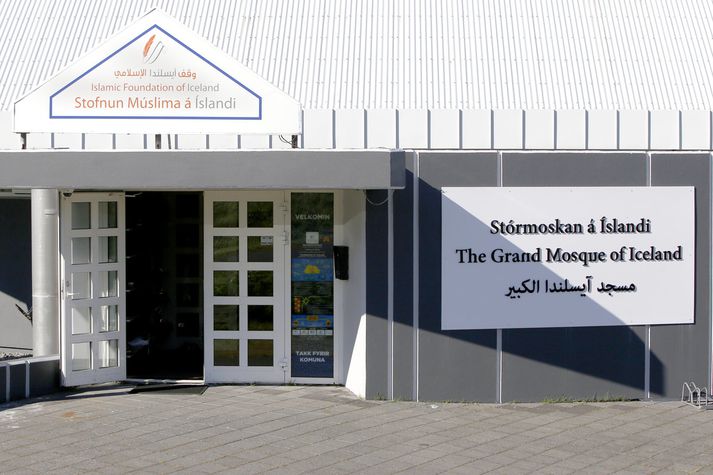 Gistihúsið yrði fyrir neðan moskuna.