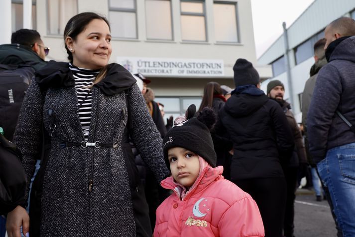 Mikill fjöldi fólks hefur flúið bágar aðstæður í  Venesúela síðustu ár og komið til Íslands. Á þessu ári hafa í það minnsta rúmlega 1.300 manns komið til landsins frá Venesúela. 