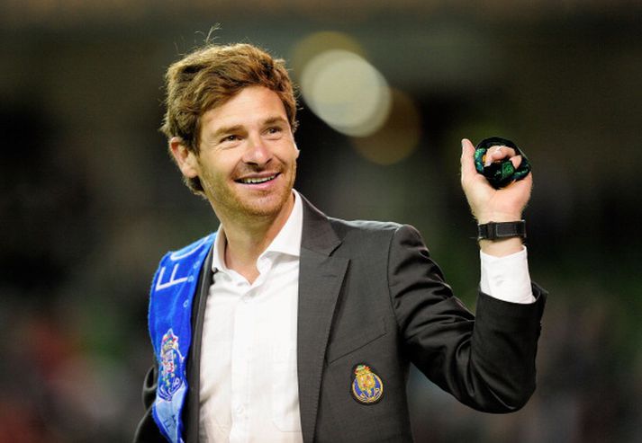 Forráðamenn portúgalska fótboltaliðsins Porto neita því að búið sé að ganga frá því að þjálfari liðsins Andre Villas-Boas taki við enska liðinu Chelsea.