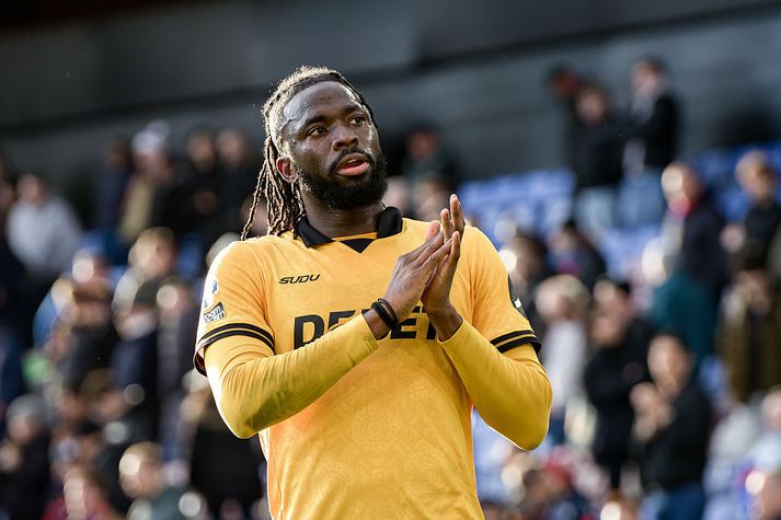 Tolu Arokodare spyr hvers vegna fólk fái enn í dag að ausa út rasisma á samfélagsmiðlum, án afleiðinga.