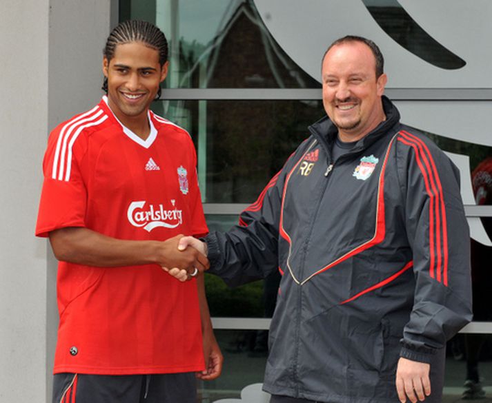 Glen Johnson og Rafa Benitez.