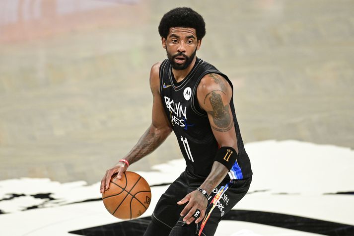 Kyrie Irving var orðaður við Los Angeles Lakers en endaði hjá Dallas Mavericks.