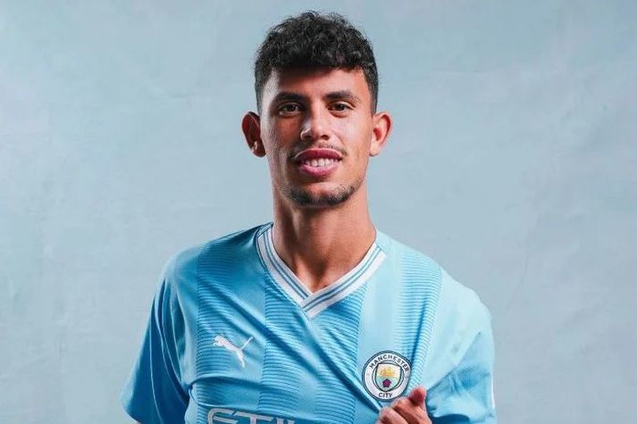 Nunes er mættur til Manchester.