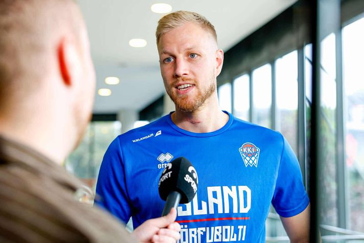 Haukur Helgi Pálsson er glaður að hafa komist út eftir vonbrigðin sem fylgdu meiðslunum. Hlutverk hans er á eilitlu reiki en hann nýtur þess vel.