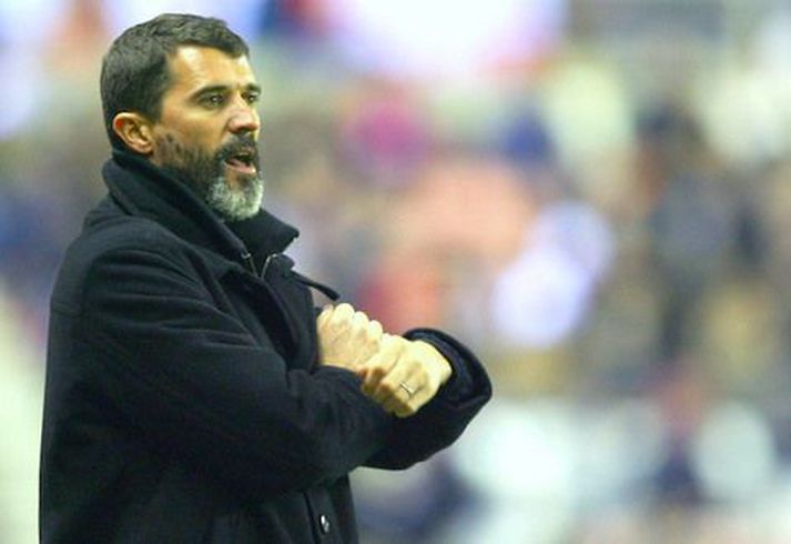 Roy Keane, svalur á hliðarlínunni.