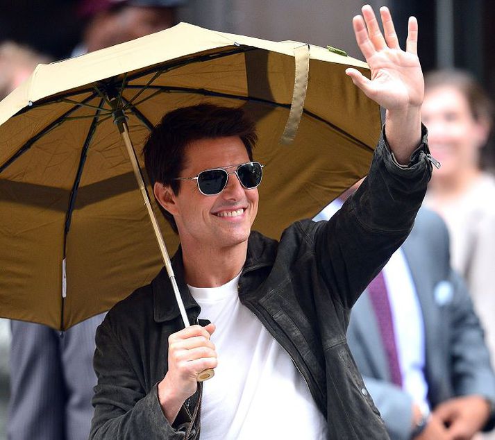 Tom Cruise var glaðbeittur á setti þegar Oblivion var í tökum í New York á dögunum. Nordicphotos/getty