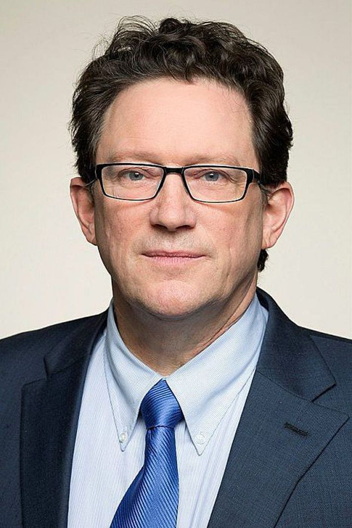 Kristján Þór Júlíusson heilbrigðisráðherra er beðinn um samráð.