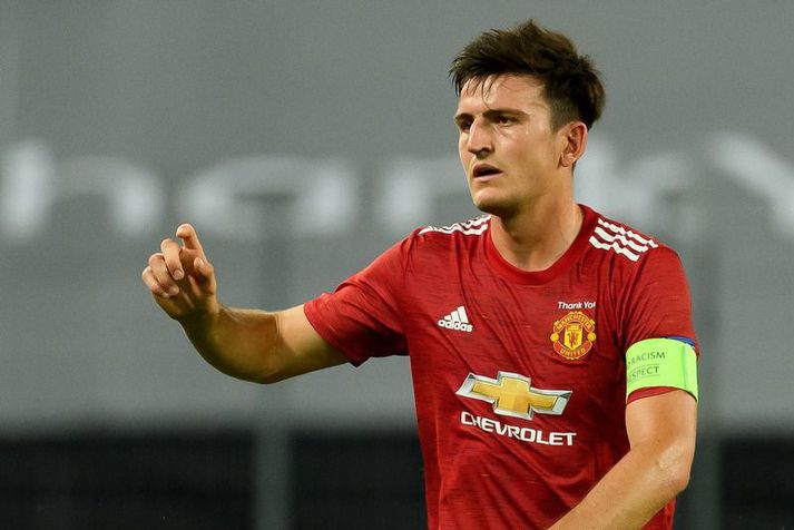 Harry Maguire gæti misst fyrirliðabandið hjá Manchester United og sætið í enska landsliðinu.