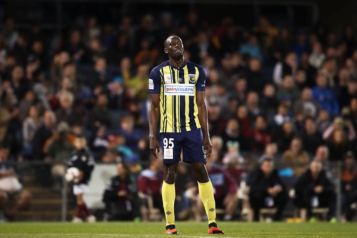 Bolt í leik með Central Coast Mariners.