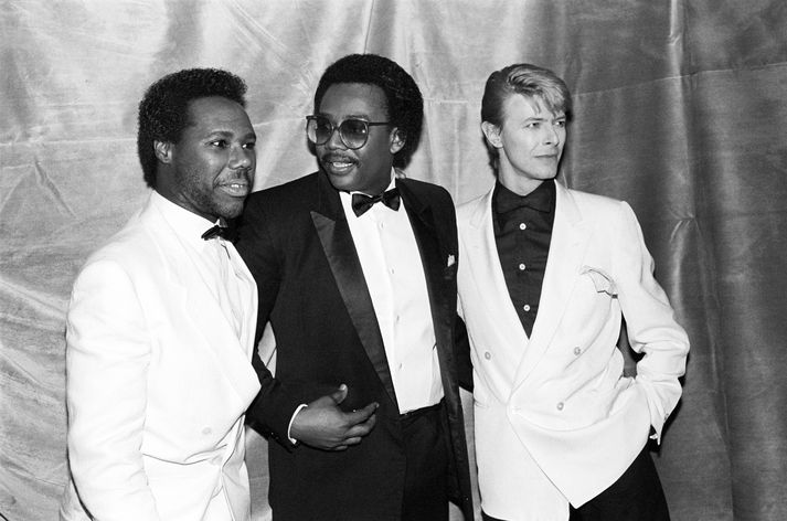 Nile Rodgers, Bernard Edwards og David Bowie.