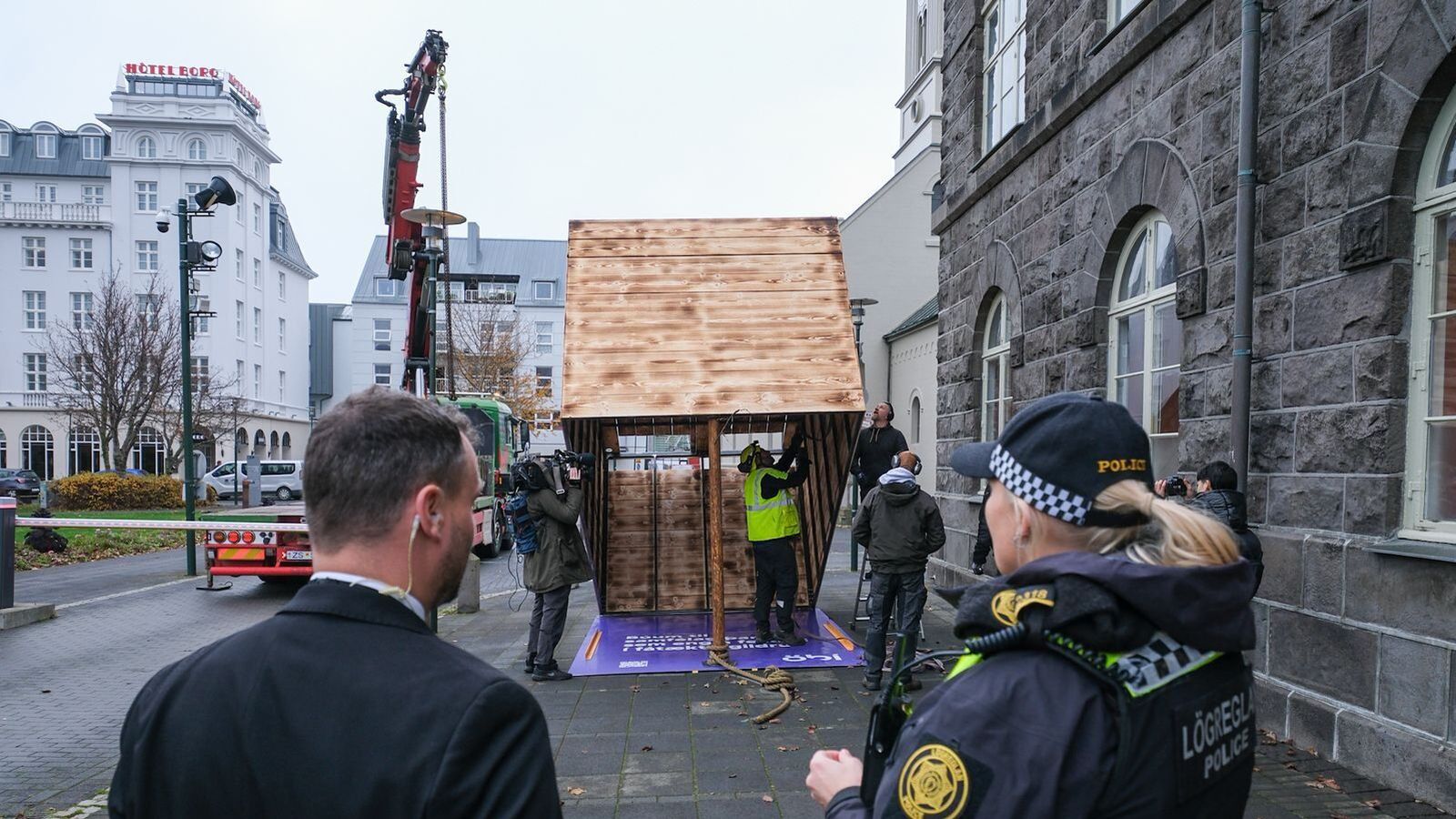 Lög­reglan fjar­lægði „fá­tæktar­gildru“ ÖBÍ