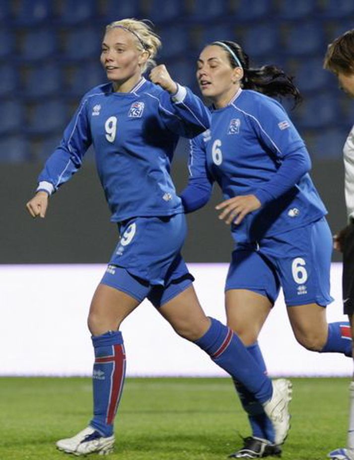 Margrét Lára Viðarsdóttir og Hólmfríður magnúsdóttir skoruðu mörk Íslands gegn Noregi. Mynd/Vilhelm