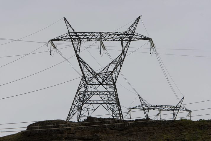 Lánið er veitt til fjármögnunar Þeistareykjalínu 1, Kröflulínu 4 og til að styrkja flutningskerfið í Skagafirði og á Snæfellsnesi.