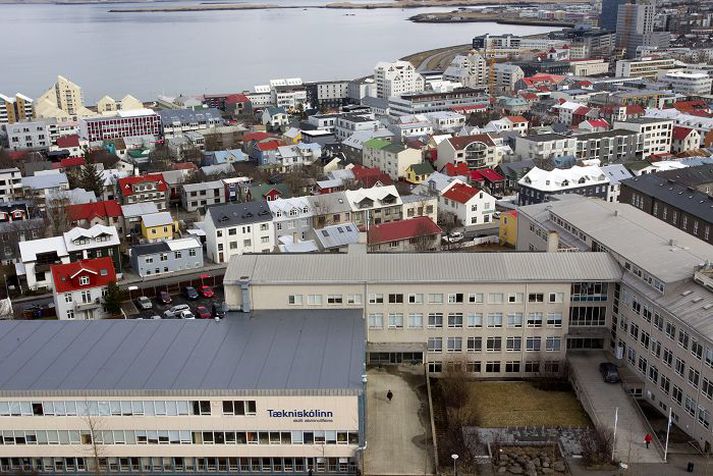 Gangi sameining eftir er líklegast að Iðnskólinn í Hafnarfirði renni inn í Tækniskólann.