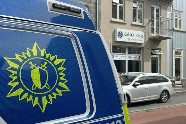 Gríska húsið er á Laugavegi 35.