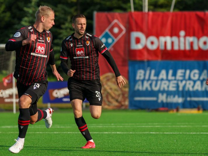 Gylfi Þór Sigurðsson og félagar eru á toppi Bestu deildarinnar.