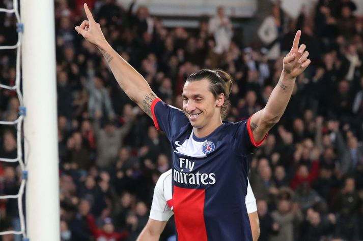Zlatan Ibrahimović fagnar einu af þremur mörkum sínum í dag.