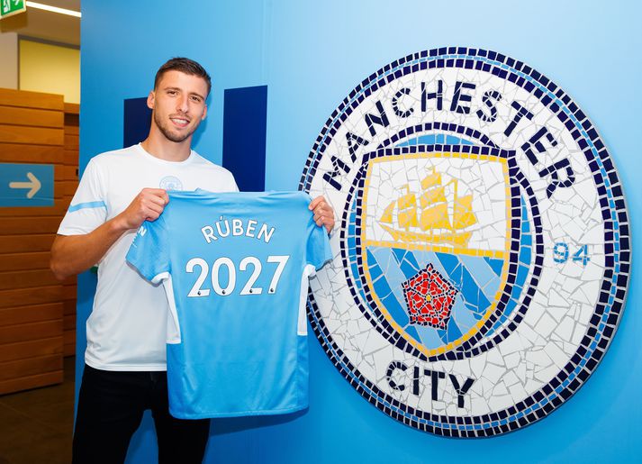 Rúben verður áfram hjá Manchester City.