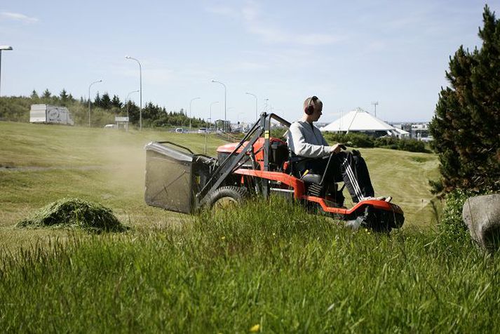 Um 3.600 manns sóttu um sumarvinnu hjá Reykjavíkurborg sem er miklu meira en undanfarin ár að sögn Halls Páls Jónssonar, mannauðsstjóra Reykjavíkurborgar.