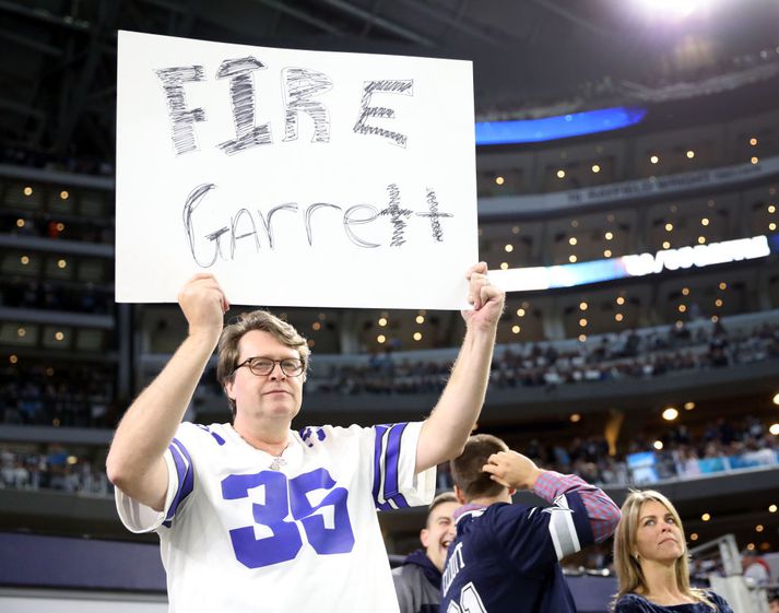 Þessi ágæta kona vill láta reka Jason Garrett, þjálfara Kúrekanna. Hún er ekki ein á þeirri skoðun.