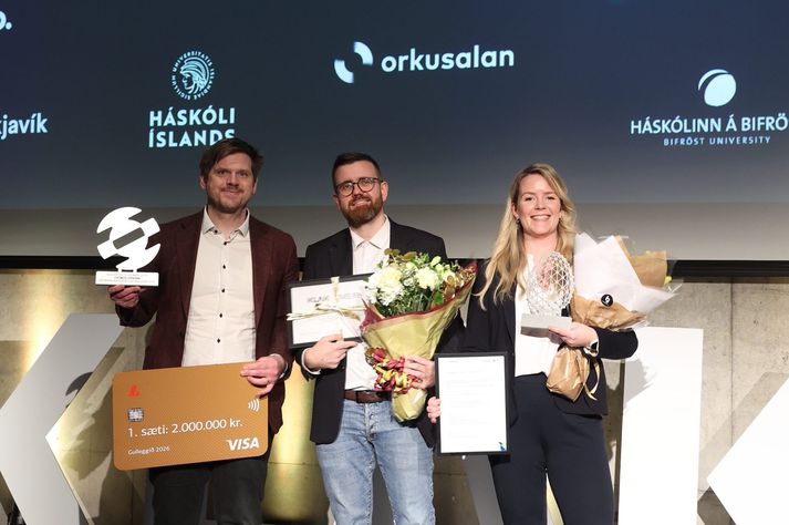 Þau mynda teymið Affineva sem bar sigur úr býtum.