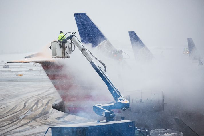 Alls hefur þurft að aflýsa um 9000 flugferðum í Bandaríkjunum vegna veðurofsans.