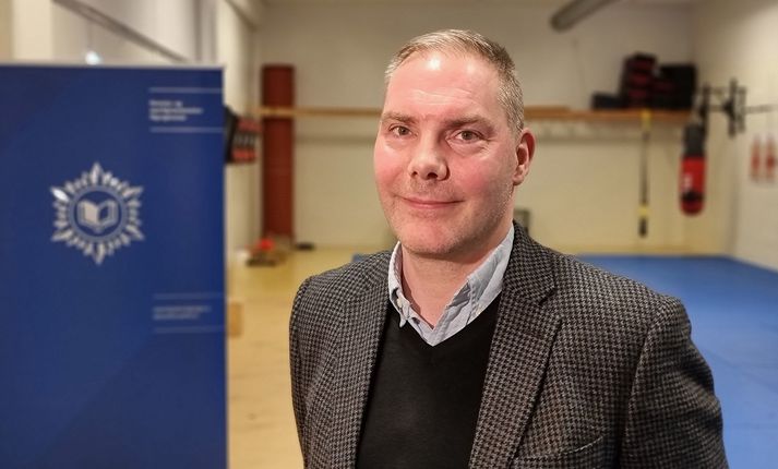 Ólaf Örn Bragason, yfirmaður menntamála lögreglu segir mikla þjálfun framundan í notkun rafvopna. 