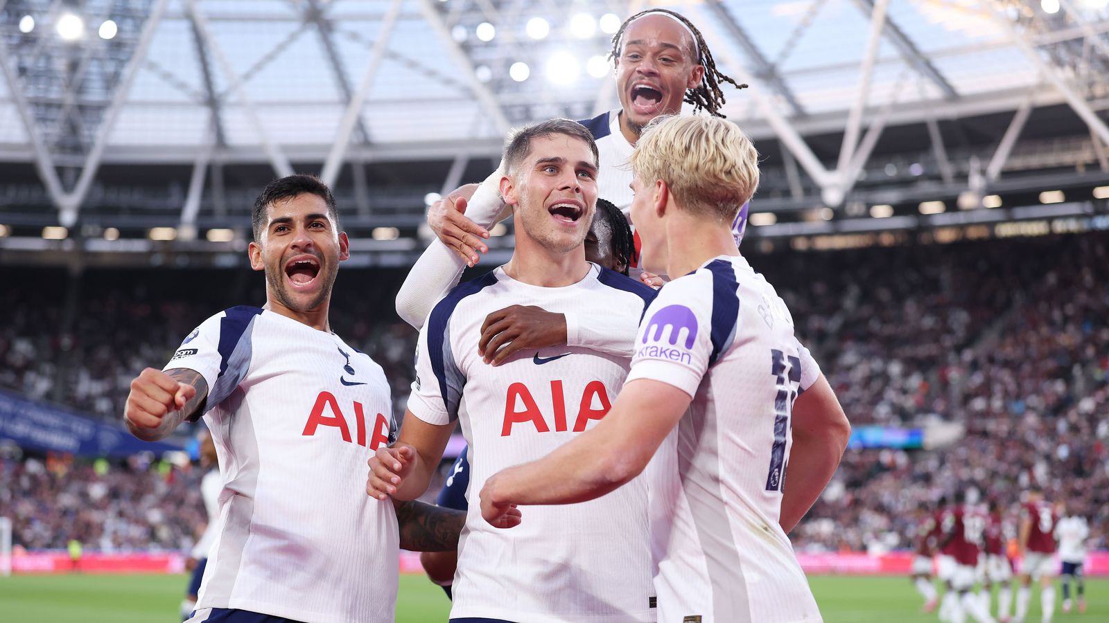 Tottenham - Leeds | Geta tekið stórt skref